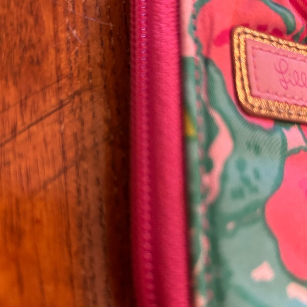 Lilly Pulitzer Small Wristlet NWOT! - Picture 9 of 11